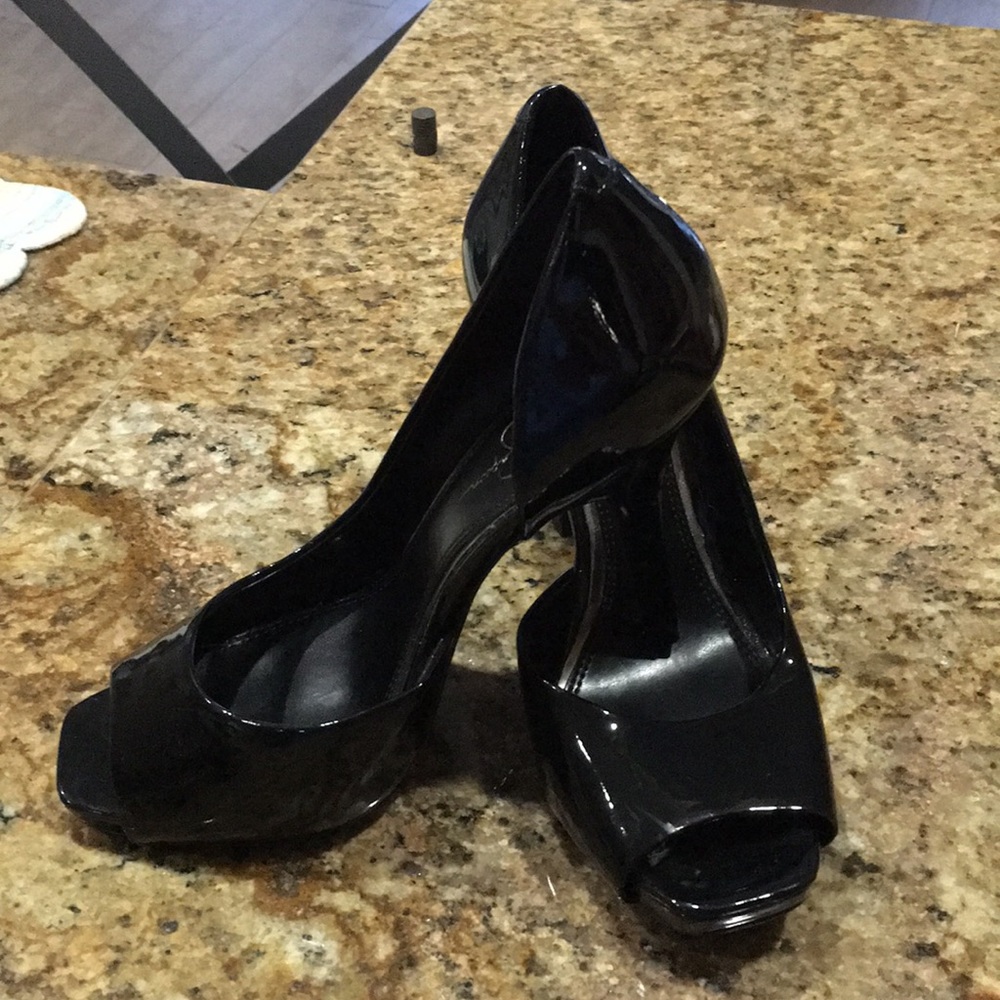 Jessica Simpson Peep Toe Pumps. Size 71/2